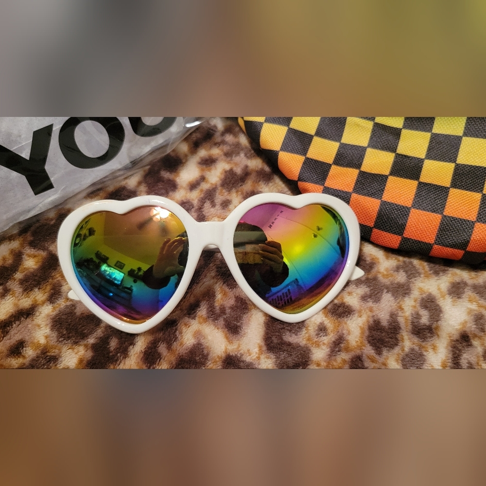 PRIDE Rainbow Fanny Pack Bundle NEW - Picture 8 of 13
